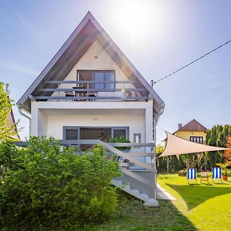 Вілла Madarasz 5 Deluxe Vendeghaz Балатональмаді Екстер'єр фото